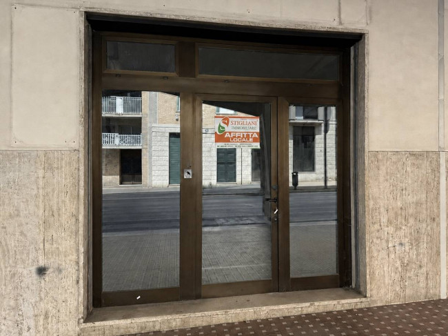 Locale commerciale in affitto a Campobasso