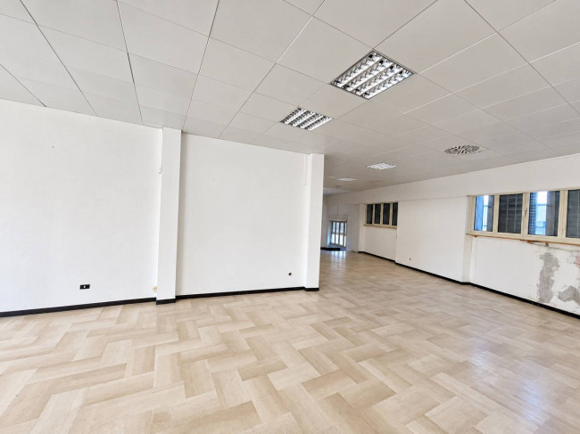 Locale commerciale in affitto a Campobasso