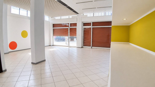 Locale commerciale in vendita a Campobasso