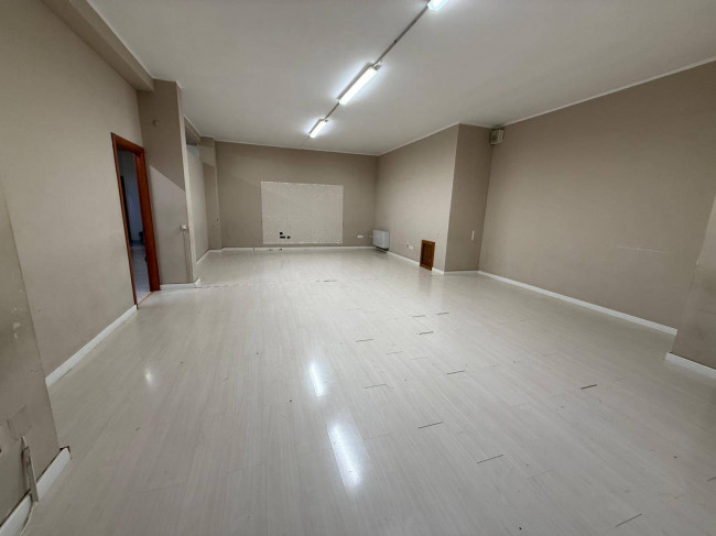 Locale commerciale in affitto a Campobasso