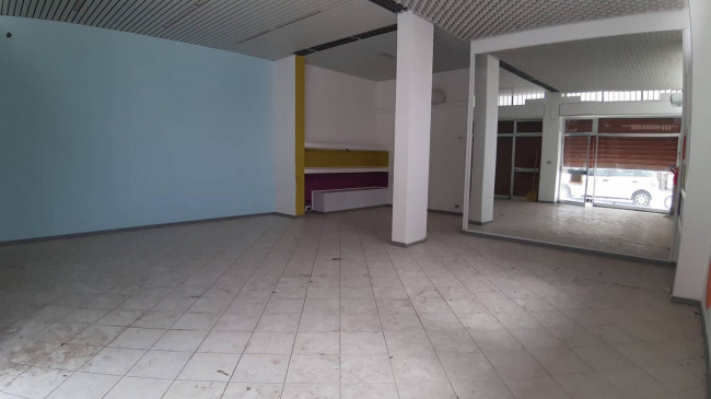 Locale commerciale in vendita a Campobasso