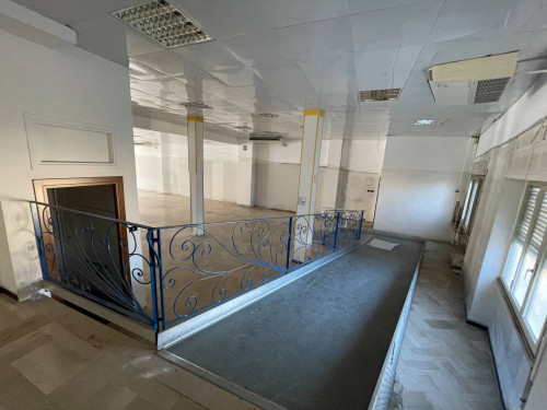 Locale commerciale in affitto a Campobasso