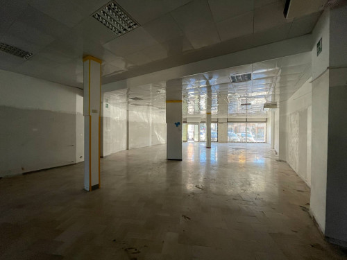 Locale commerciale in affitto a Campobasso