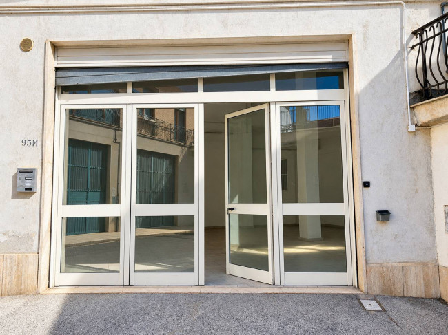 Locale commerciale in affitto a Campobasso