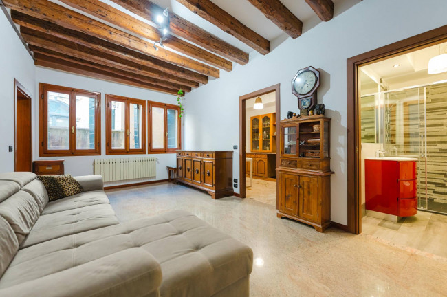 Appartamento in Vendita a Venezia