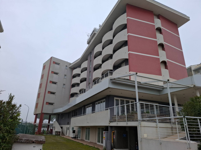 Hotel - Muri + azienda in Vendita a Caorle