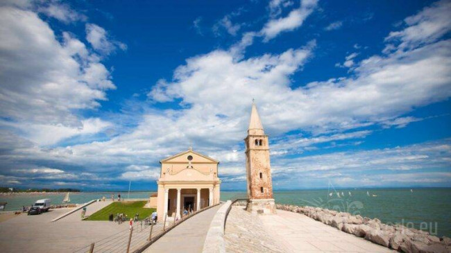 Hotel - Muri + azienda in Vendita a Caorle