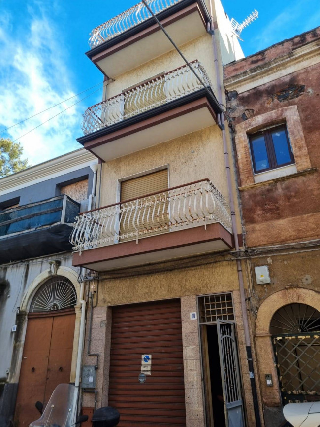 Casa indipendente in vendita a San Giovanni La Punta (CT)