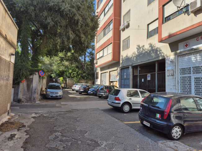 Box o garage in Vendita a Catania