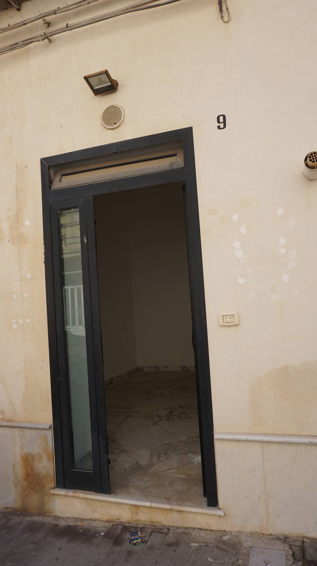 Fondo commerciale in vendita a Castelvetrano (TP)