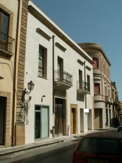 Palazzo/Stabile in Vendita a Castelvetrano