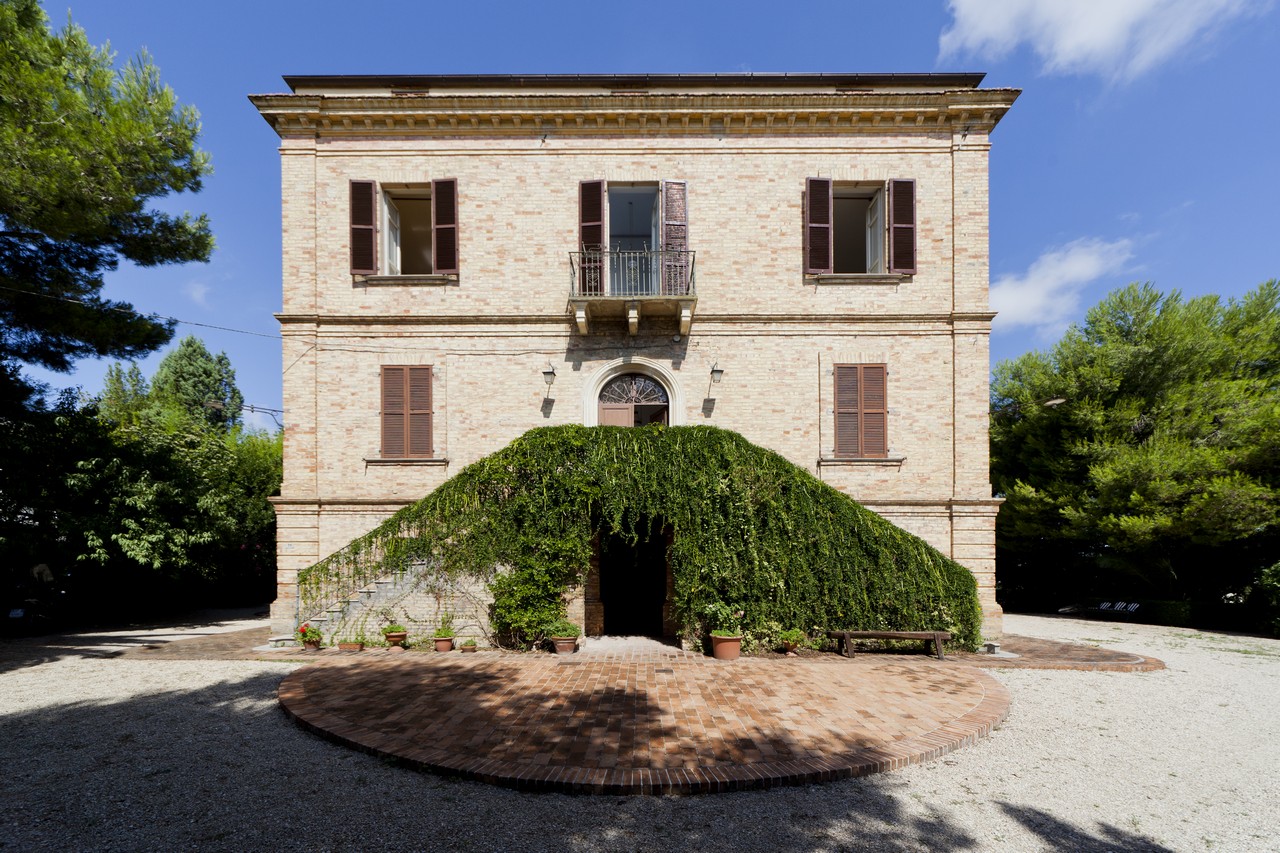 Villa ROSETO DEGLI ABRUZZI vendita  Cologna Paese  Zuccarini Immobiliare