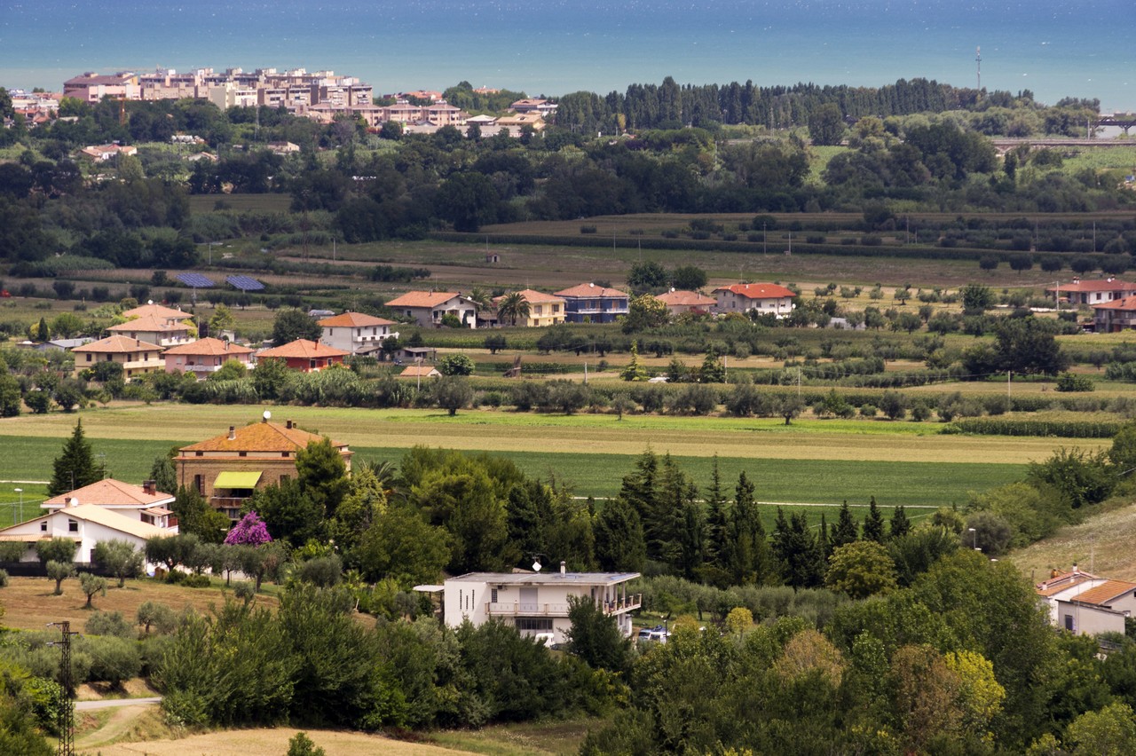 Villa ROSETO DEGLI ABRUZZI vendita  Cologna Paese  Zuccarini Immobiliare