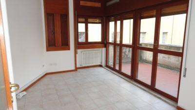  teramo affitto quart: centro zuccarini-immobiliare