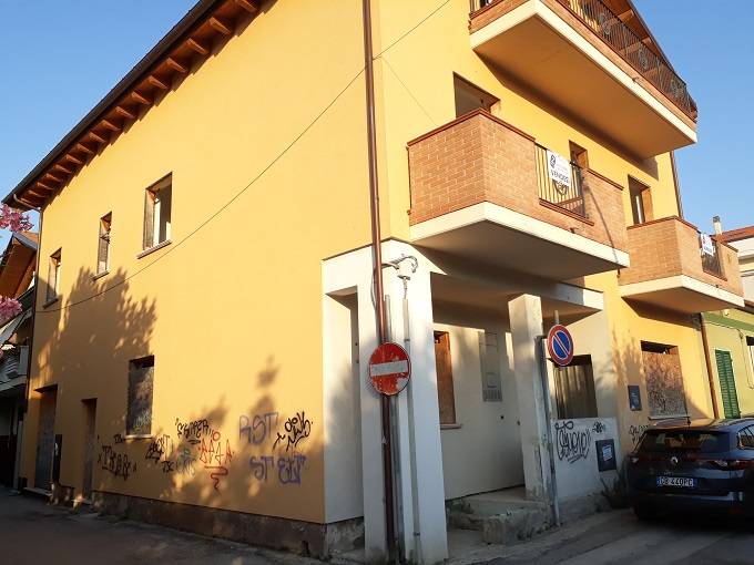  giulianova vendita quart: lido zuccarini immobiliare