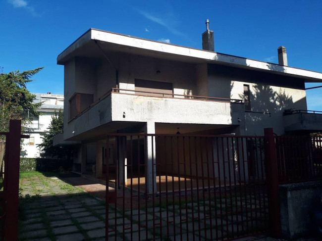 Villa in vendita a Teramo (TE)