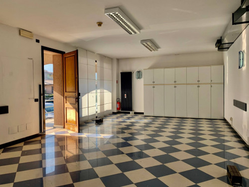 Studio/Ufficio in affitto a Cene