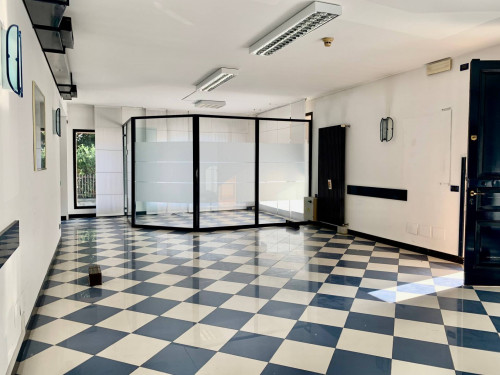 Studio/Ufficio in affitto a Cene