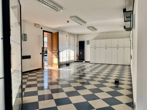 Studio/Ufficio in affitto a Cene