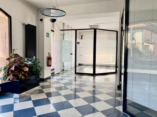 Studio/Ufficio in affitto a Cene