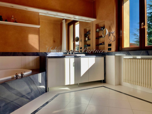 Villa in vendita a Bergamo