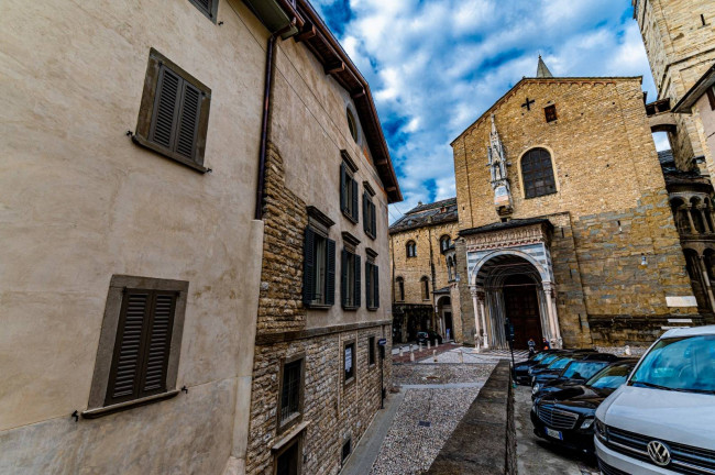 Appartamento in vendita a Bergamo