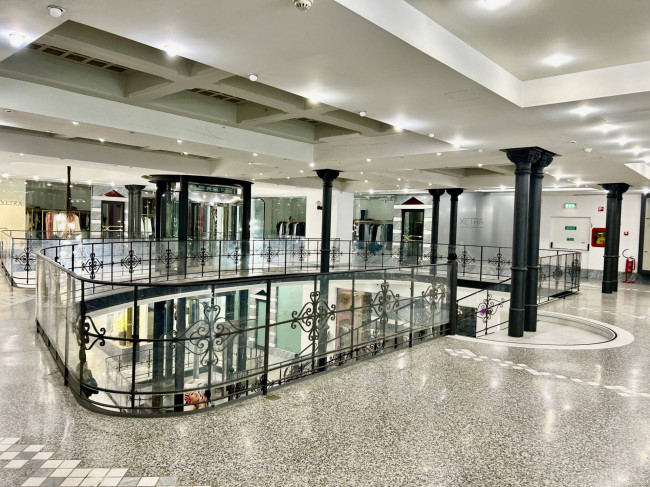 Locale commerciale in affitto a Bergamo