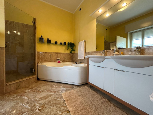 Appartamento in vendita a Bergamo