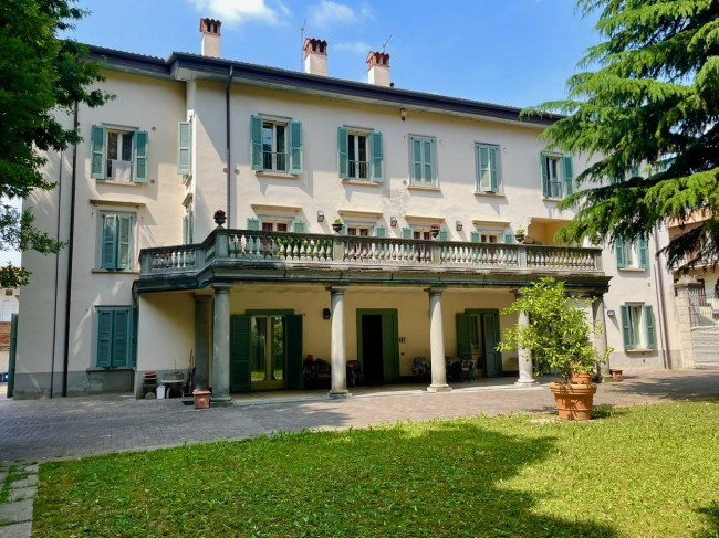 Villa in Vendita a Lallio