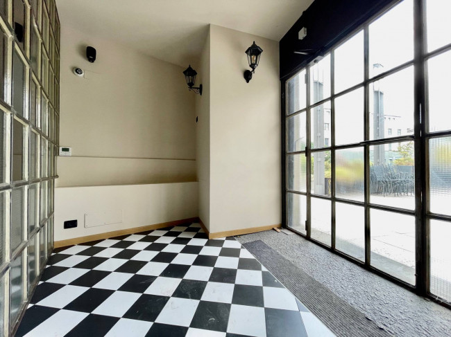 Locale commerciale in affitto a Bergamo