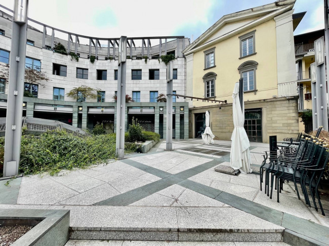 Locale commerciale in affitto a Bergamo