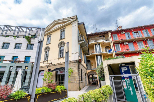 Locale commerciale in affitto a Bergamo