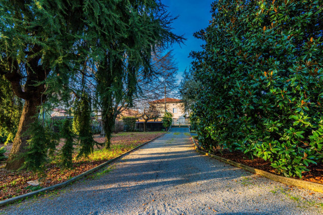 Villa in vendita a Brembate