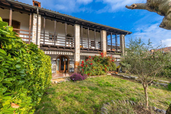 Villa in Vendita a Almenno San Salvatore