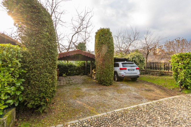 Villa in vendita a Almenno San Salvatore