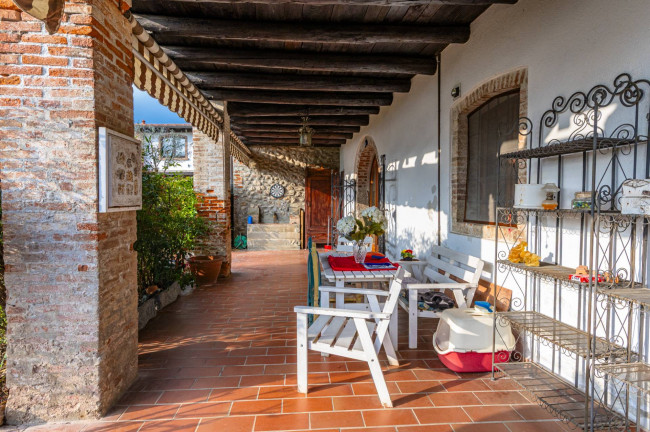 Villa in vendita a Almenno San Salvatore