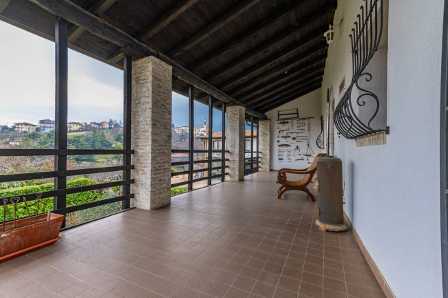 Villa in vendita a Almenno San Salvatore