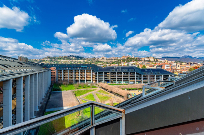 Attico in Vendita a Bergamo