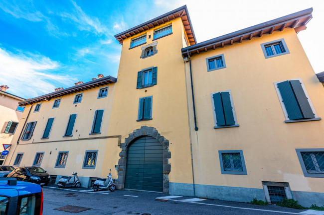 Appartamento in vendita a Bergamo