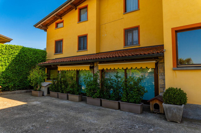 Villa in vendita a Grumello del Monte