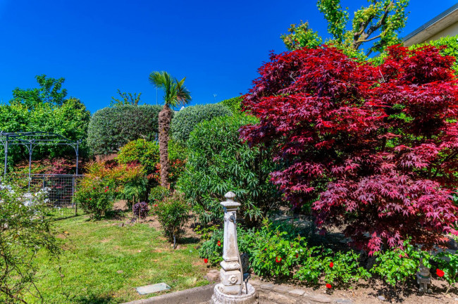 Villa in vendita a Grumello del Monte