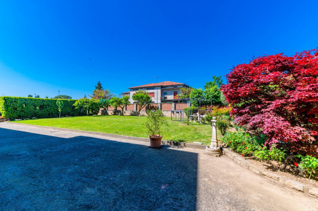 Villa in vendita a Grumello del Monte