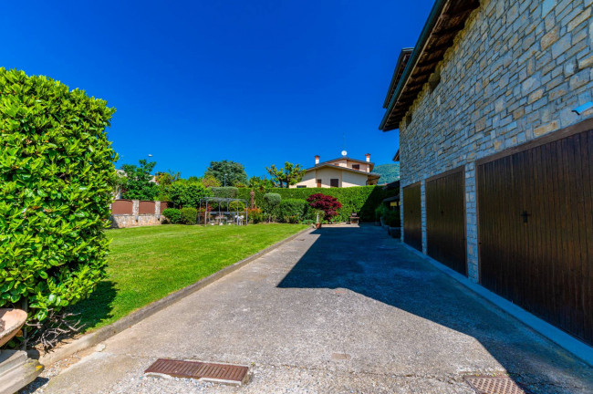 Villa in vendita a Grumello del Monte