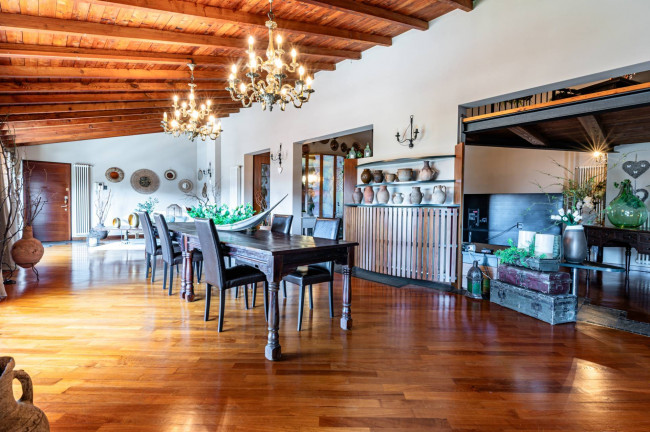 Villa in vendita a Grumello del Monte