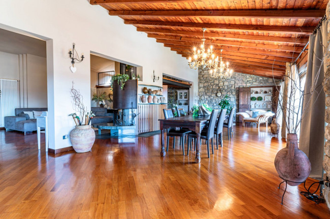 Villa in vendita a Grumello del Monte