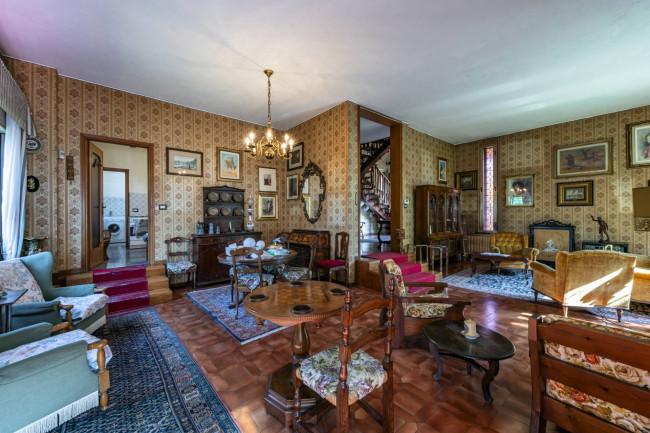 Villa in vendita a Bergamo