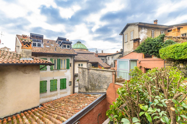 Palazzo in vendita a Bergamo