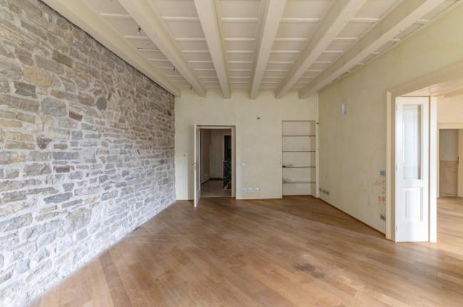 Palazzo in vendita a Bergamo