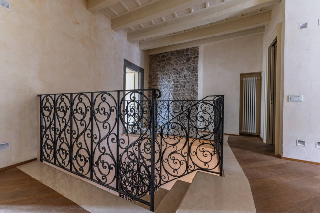 Palazzo in vendita a Bergamo