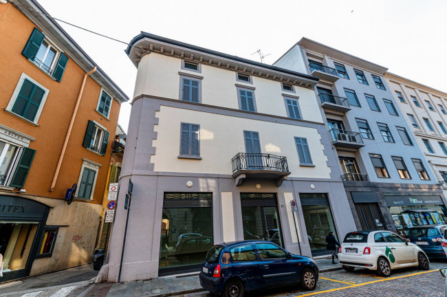  for rent in Bergamo